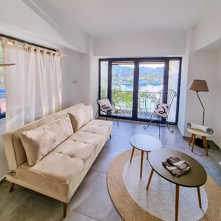 4 Homes Apartment