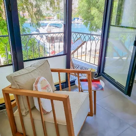 4 Homes Apartment