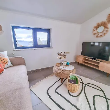 Apartment 4 Homes *